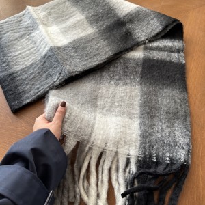 بیگ اسکارف چهارخانه مدل روزگار/Big Scarf