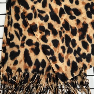 اسکارف موهر پلنگی love