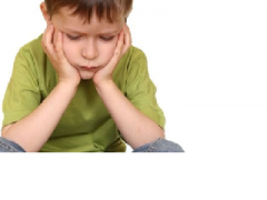 چرا بعضی از کودکان کم حرف می زنند؟