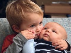 حسادت فرزند اول به فرزند دوم