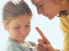 بچه ها چطور مودب می شوند؟