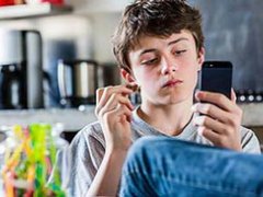 خلق و خوی فرزندم تغییر کرده است!