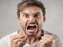 چرا وقتی عصبانی هستم به دیگران گیر می دهم؟
