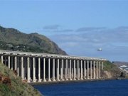 فرودگاهی روی دره