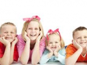 چگونه كودكي شاد و خوشحال بزرگ كنيم!