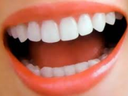 چگونه دندان های شفاف وبراقی داشته باشیم؟