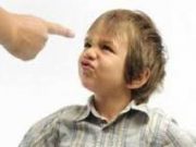 8 طرز فکر بسیار اشتباه والدین!