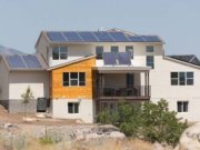 خانه ای که تمام انرژی مورد نياز خود را توليد می کند‎