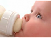 تغذیه نوزادان با شیر خشک و رابطه آن با حساسیت در نوزادان