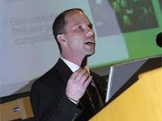 نقش‌ لباس‌ و لحن‌ در ارتباطات‌ غیرکلامی‌