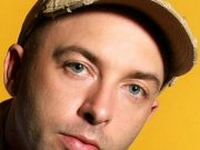 مردی که در خواب نقاشی می کشد!