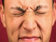 تیک عصبی آزارتان میدهد؟علت تیک عصبی و راههای درمان تیک عصبی