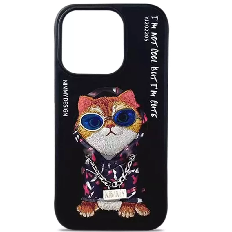 قاب محافظ گوشی آیفون 15 پرومکس طرح گربه با عینک و زنجیر واقعی و خز گلدوزی‌شده نیمی YJ202205