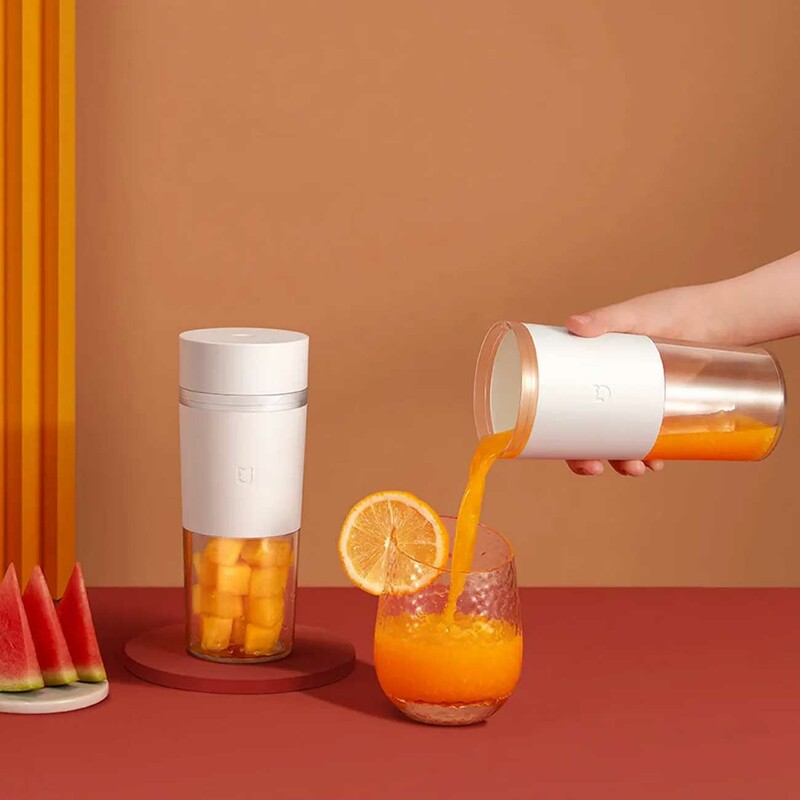 شیکر و مخلوط کن قابل حمل شیائومی Xiaomi Portable Fruit Juicer MJZZB01PL 300ml