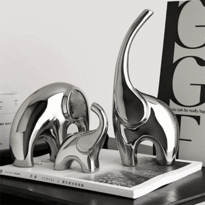 مجسمه مینیمال فانتزی رومیزی طرح فیل نقره‌ای