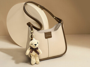 کیف دوشی زنانه چرمی Women's new bag 2023 women's crossbody bag V90018