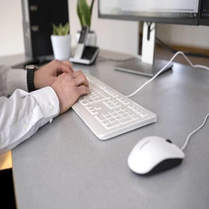 صفحه کلید با سیم کم صدای کامپیوتر چری