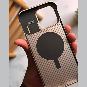 قاب مگ سیف آلومینیوم چرمی آیفون 15 پرو مکس