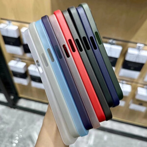 برشهای قاب محافظ ایفون 15 پرومکس کی‌زد‌دو