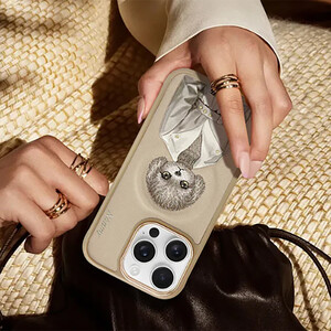 کیفیت قاب گوشی مغناطیسی آیفون 16 پرومکس طرح سگ گلدوزی شده نیمی