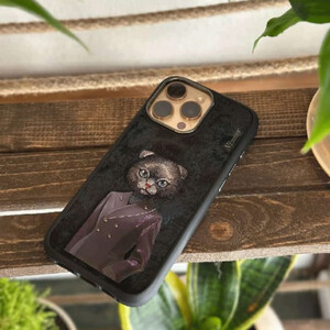 بهترین قاب محافظ گوشی آیفون 16 طرح گربه با اکسسوری واقعی نیمی