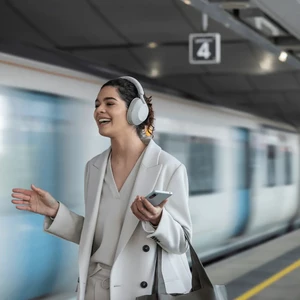 هدفون نویز کنسلینگ سونی حذف نویز بدون صدای محیط هدفون هدست بی سیم سونی