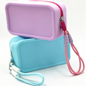 فروش کیف لوازم آرایش مسافرتی ضد آب سیلیکونی جردن و جودی ( سایز متوسط)