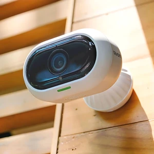 کیفیت دوربین مداربسته هوشمند امنیتی فضای باز  بلورمز