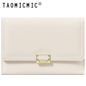 کیف پول زنانه رنگ سفید با طراحی مدرن