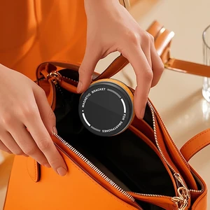 پایه نگهدارنده مگنتی داخل ماشین و لپ تاپ