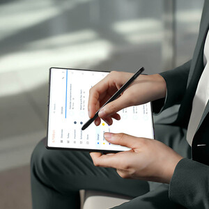 قاب سامسونگ گلکسی زد فولد 7 نیلکین