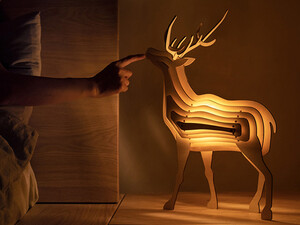 چراغ چوبی رومیزی فانتزی شارژی طرح گوزن Animal Wooden Night Light Interactive Assemble Toys
