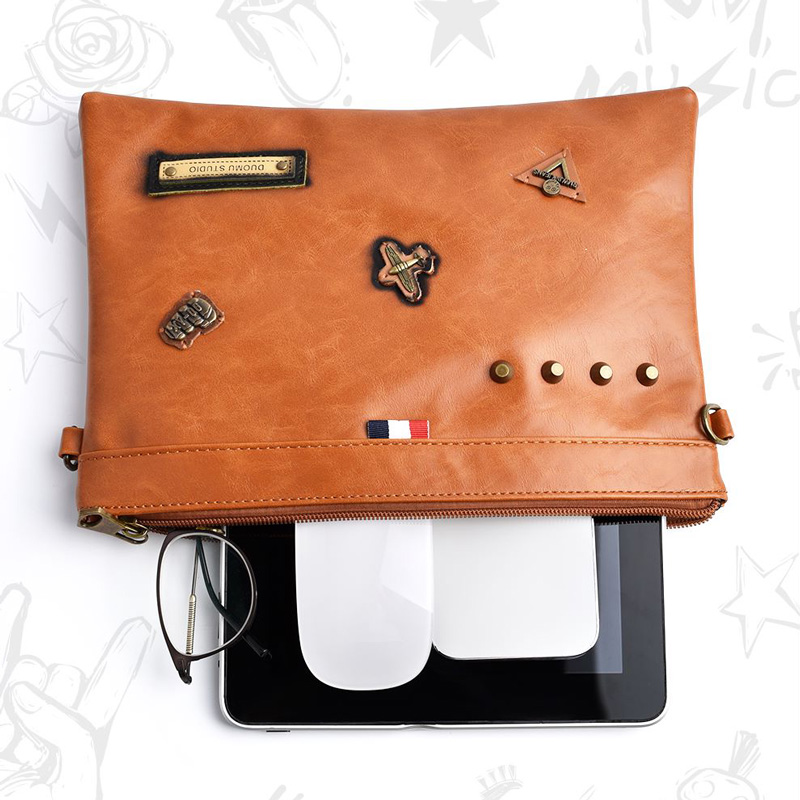 کیف آیپد با فضای مناسب