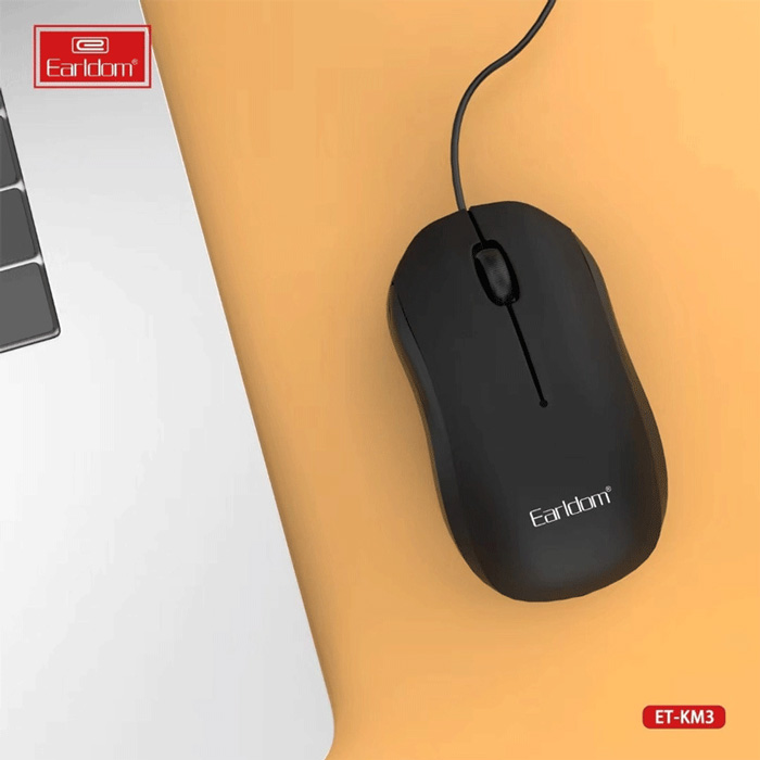 موس کنار لپتاپ