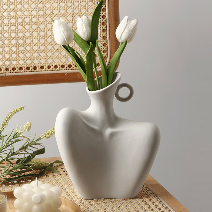  گلدان با گل کاغذی سفید