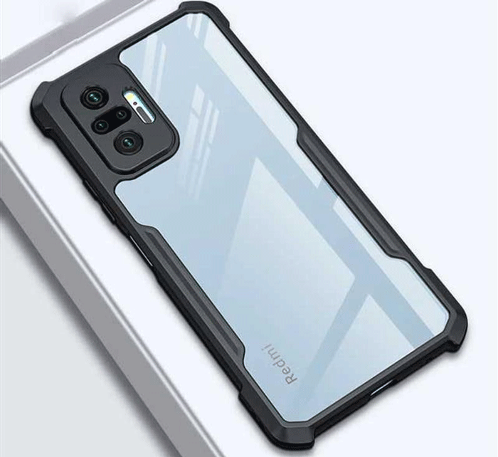 قاب موبایل روی سکو