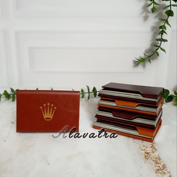 جاکارتی مگنتی با نماد تاج