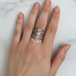 انگشتر دانه ی زندگی