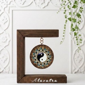 استند چوبی