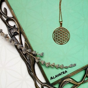 گردنبند گل زندگی