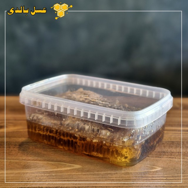 پیش فروش عسل با موم طبیعی (خود بافت)