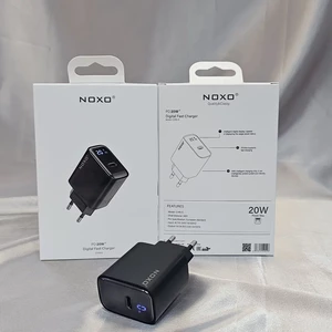 شارژر دیواری 20 وات نوکسو مدل CHN-5 با نمایشگر دیجیتال هوشمند و شارژ سریع USB-C
