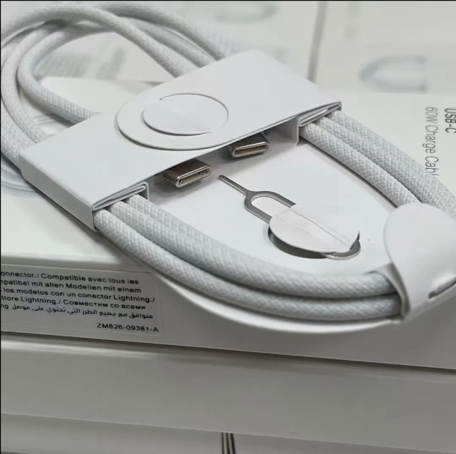 کابل کنفی تایپ سی به تایپ سی اصلی اپل به طول یک متر Apple USB-C To USB-C CABLE
