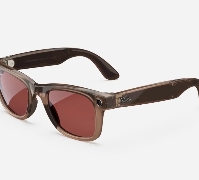 عینک هوشمند ری بن متا مدل وایفارر رنگ سنگ گرم براق با عدسی ترنزیشن (انتقالی) قرمز هندوانه ای RAY-BAN META WAYFARER transitions RW4006 سایز 50mm