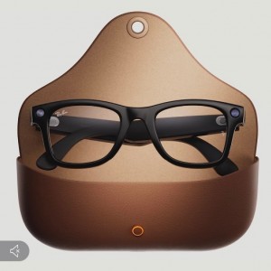 عینک هوشمند ری بن متا مدل مشکی براق با عدسی ترنزیشن (انتقالی)آبی آسمانی RAY-BAN META SKYLER transitions RW4010 سایز 50mm
