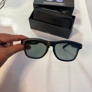 عینک هوشمند JBQ با قابلیت ترجمه چند حالته پخش موسیقی و لنزهای الکترو کرومیک تغییر رنگ دهنده