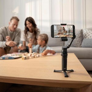 پایه نگهدارنده لرزشگیر یا گیمبال گوشی موبایل دی جی آی  مدل  Gimbal Stabilizer DJI OSMO MOBILE 7P