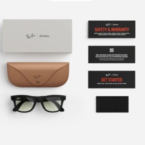 عینک هوشمند ری بن متا مدل وایفارر رنگ مشکی مات با عدسی ترنزیشن (انتقالی) سبز RAY-BAN META WAYFARER transitions RW4006 سایز 50mm