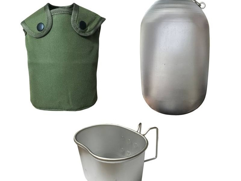 قمقمه مدل F80 ظرفیت 1.2 لیتر به همراه ظرف سفری