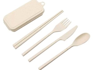 مجموعه قاشق و چنگال و چاقو سفری